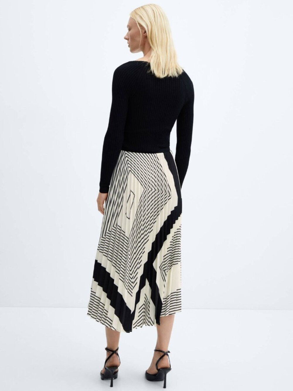Mango Black & White Accordion Pleated Long Skirt With Belt Size S NEW WITH TAGS - Picture 2 of 13